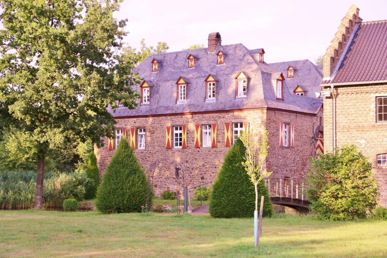 Hôtel Kleeburg à Euskirchen Extérieur photo